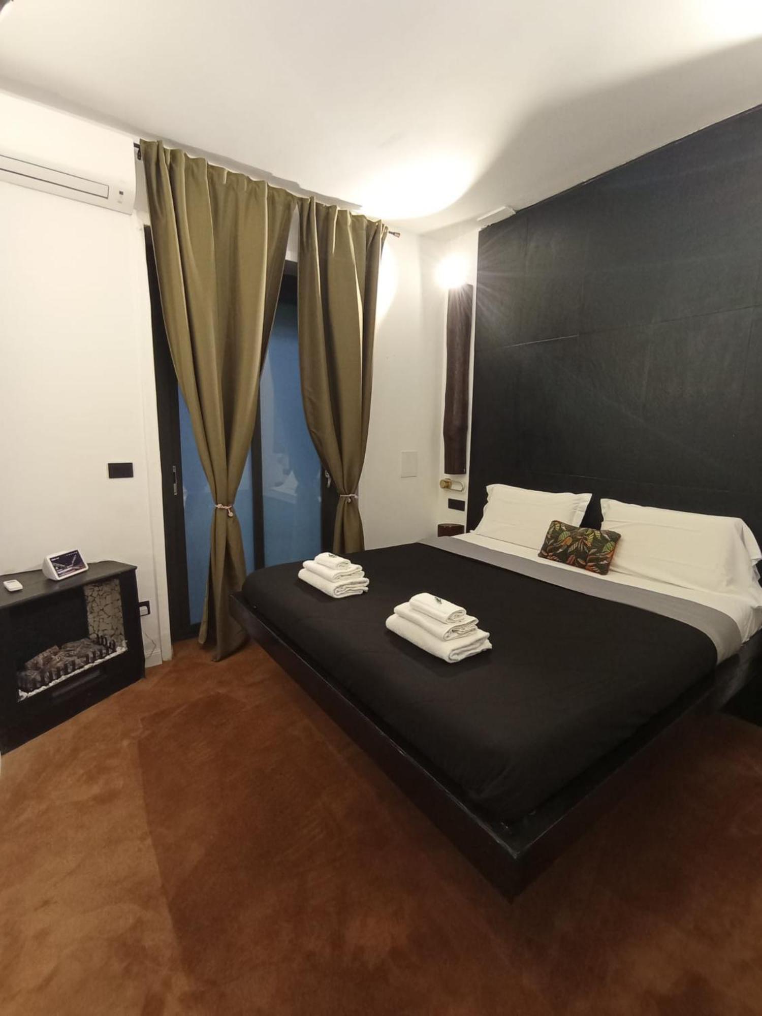 President Plaza Vip Suite Spa By Babylon Stay Napoli Eksteriør billede